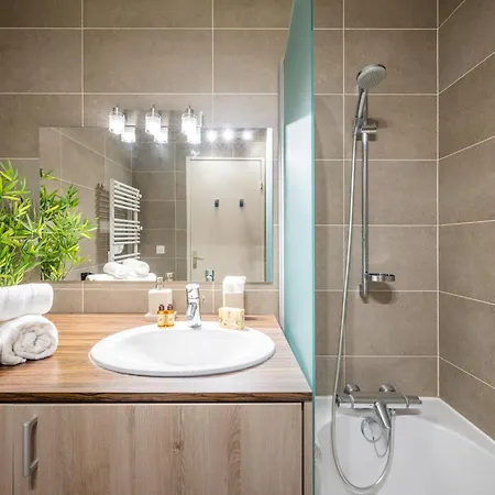 Appartement Le Sun - - Piscine Toit Terrasse- Wifi - *