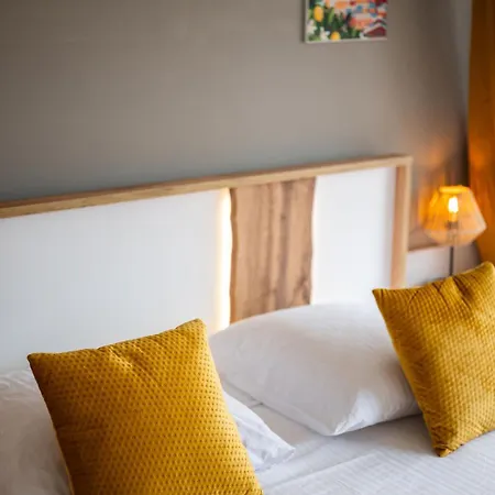 Le Sun - - Piscine Toit Terrasse- Wifi - *